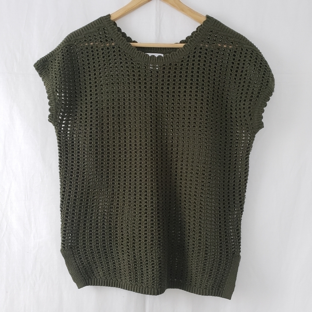*NEW*Old Navy Crochet Top/B3